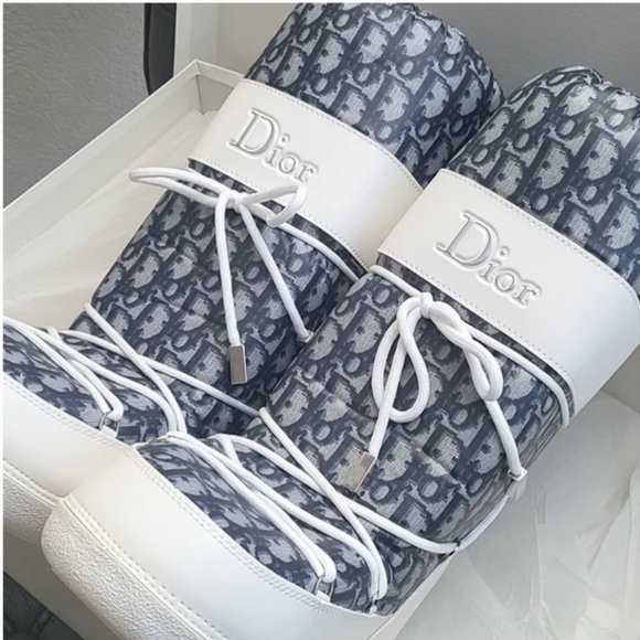 CHRISTIAN DIOR - Picture 1 of 5